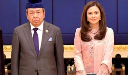 雪兰莪州州长和东姑总督向大家致以新年的问候