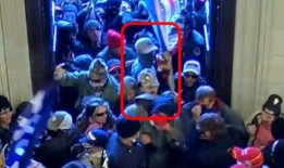 前海军陆战队员因参与1月6日骚乱被判近5年