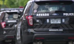 周三晚上阿瓦达警局请求庇护后嫌疑人被拘留