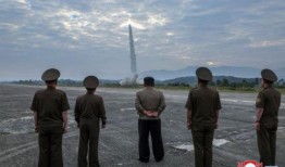 朝鲜声称成功试射“超大型”弹头导弹