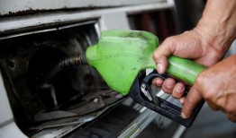 美元疲软，中东冲突，油价上涨