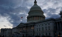 美国立法者更新有争议的监控工具