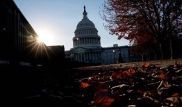 紧凑的国会日程挤压了议员们的国防工作