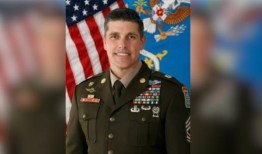 陆军火力指挥军士长，华盛顿地区信息作战部队