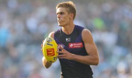 太阳队准备对码头队进行残酷的路考