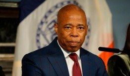 纽约市关于警察法案的斗争可能不会以议会推翻而结束