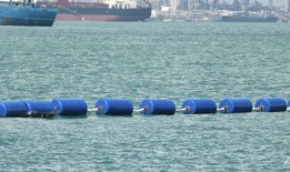 在圣淘沙发生致命皮艇事故后，呼吁采取安全措施，改变浮动屏障