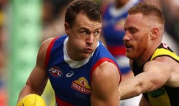 2024年：西部牛头犬队确认首次亮相的杰克麦克雷是有疑问的