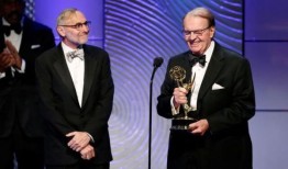 哥伦比亚广播公司“周日早晨”节目的民间主持人查尔斯·奥斯古德去世，享年91岁