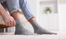 65岁以上老人在热天不应该穿的10件衣服