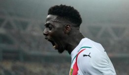 非洲球迷和球员在俱乐部与国家的辩论中获胜