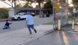 美国邮政工作人员几乎被割下来在厚颜无耻的邮件抢劫