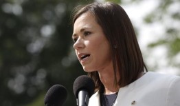 参议员凯蒂·布里特将作为参议院代表团成员访问饱受战争蹂躏的以色列