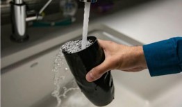 与阿拉巴马州其他城市相比，莫比尔的水费是多少？