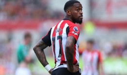 随着布伦特福德再次降价，托尼面临着焦急的转会等待