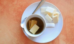 我的嫂子给我介绍了一种哥伦比亚奶酪饮料，它绝对是规则