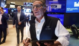 澳交所结束连胜，澳大利亚审慎监管局瞄准澳新银行