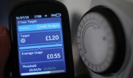 太多的智能电表坏了，马丁·刘易斯告诉埃德·米利班德