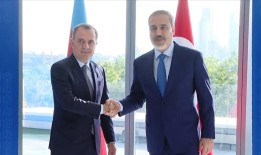 阿塞拜疆最高外交官将前往安卡拉参加高加索和平谈判
