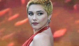 弗洛伦斯·皮尤剃了光头后遭受了“创伤”