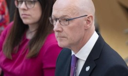 史文尼公司职员“保证”公费邮票不会用于竞选活动