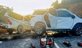 对在道路上的KZN大屠杀中的受害者的悼念仍在继续