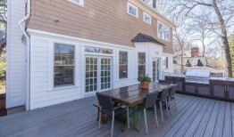 最高法院法官Ketanji Brown Jackson以高于要价的价格出售DC住宅