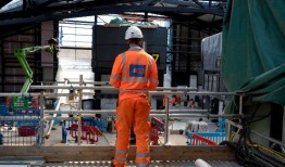 科斯坦授予合同，为DfT提供战略建议