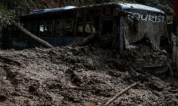 由于暴雨造成151人死亡，尼泊尔关闭了学校