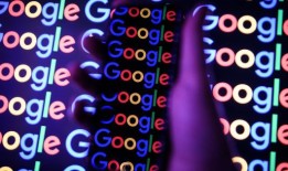 据报道，在欧盟反垄断罚款后，谷歌将剥离其购物服务