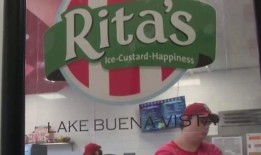 奥兰治县意大利冰店拟出售，但店主希望挽救残疾工人计划