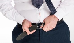 65岁以上老人在热天不应该穿的10件衣服