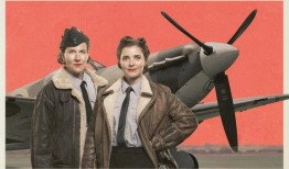 “喷火女孩”将于2025年在南安普顿首映