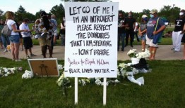 2019年，美国护理人员在黑人以利亚·麦克莱恩死亡案中被判有罪