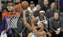 戈贝尔第四次成为NBA最佳防守球员