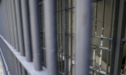 阿拉巴马州一名男子被控电击9个月大的婴儿，从祖父母那里偷东西