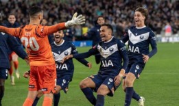 在ALM经典中，伊佐是胜利击败曼城的英雄