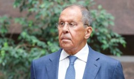 拉夫罗夫在老挝与外交官讨论普京的欧亚安全计划