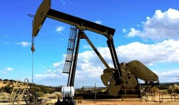 报道称沙特阿拉伯计划将减产延长至2024年，油价在跌破关键门槛后飙升