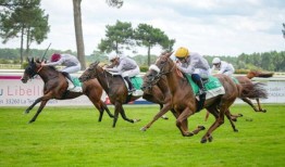 Nour Al Maury服用复方药