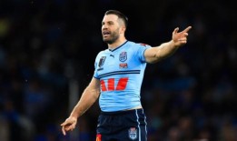 特德斯科在蓝军仅剩6人的情况下担任后卫