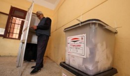 埃及人在总统选举的第二天投票，投票率各不相同