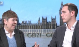 大卫·卡梅伦的回归是一记耳光：克莱尔·福克斯透露了她的愤怒，以及卡梅伦在当选勋爵时对自由民主党所说的话