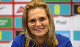 英格兰女足教练维格曼将合同延长至2027年