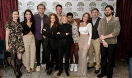 图片：爱尔兰剧目的贵族庆祝开幕之夜