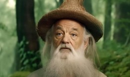 瑞恩·雷诺兹，哈利·斯泰尔斯和悉尼·斯威尼主演真人版《史酷比》粉丝预告片