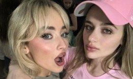 乔伊·金在演唱会看到萨布丽娜·卡彭特时“哭了”：“我爱你，完美的女孩……”