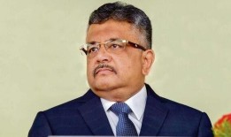 中央反对追溯适用最高法院对采矿权案的裁决