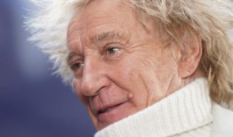 罗德·斯图尔特为因咽喉炎缺席200周年庆典而道歉