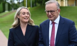 安东尼·阿尔巴内塞确认与朱迪·海顿的婚礼推迟到大选后举行